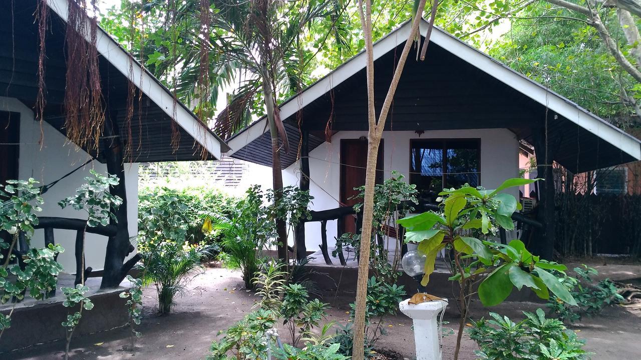 Coco Garden Resort 통살라 외부 사진